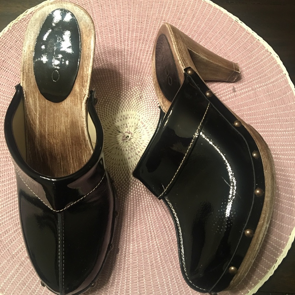 Patent leather clogs. Cute, girly, & trendy.